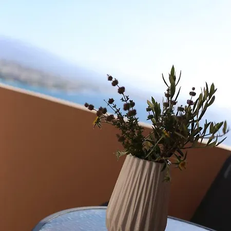 Sea View *